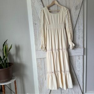VINTAGE 1970s Lorrie Deb Pale Yellow Prairie Lace Hill House Dress